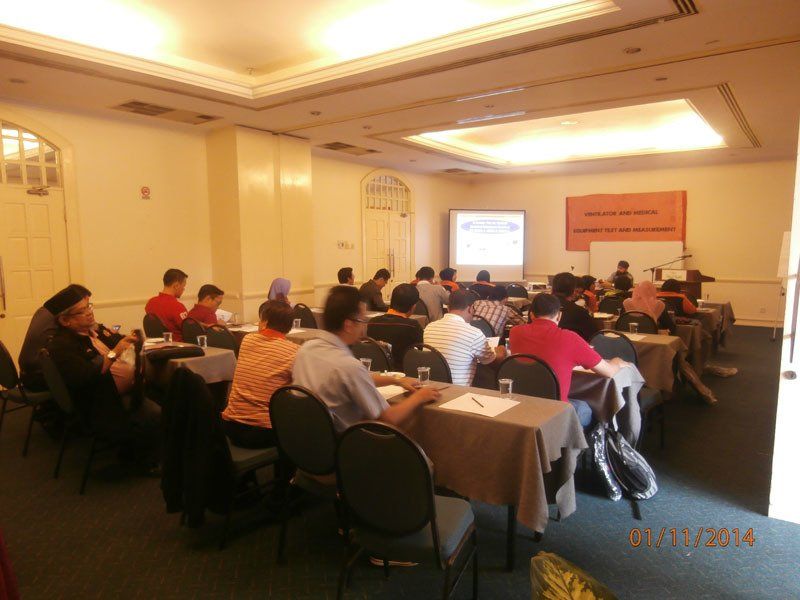 Training Services at Kementerian Kesihatan Malaysia- Smart Instruments Sdn Bhd.