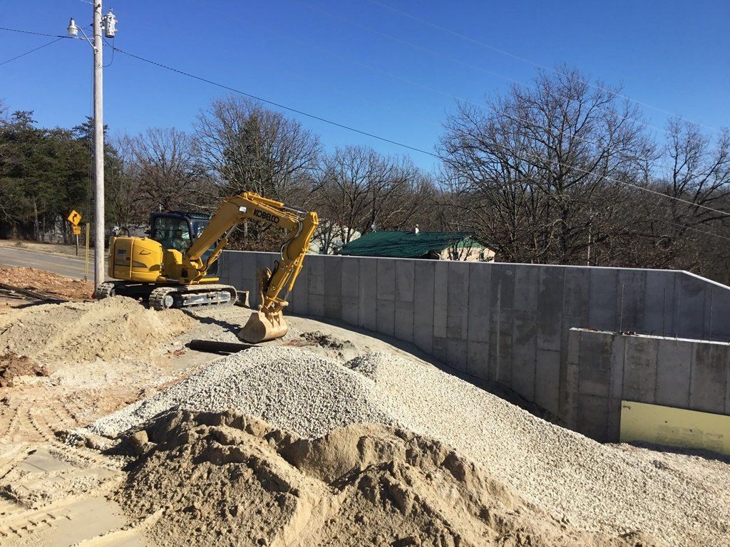 Crane — General Contractor in Lincoln, MO