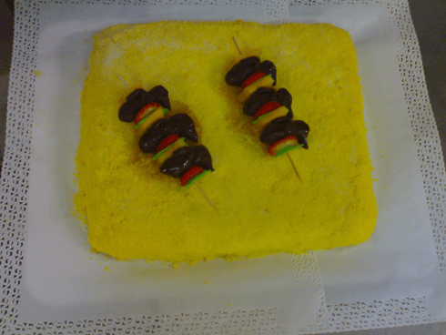 torta con spiedini dolci