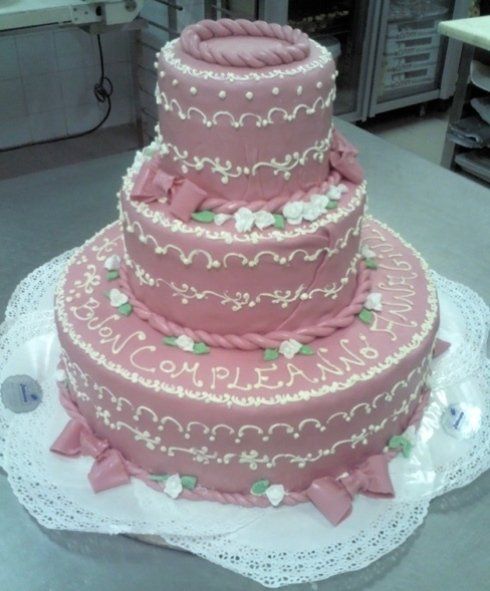 torta nuziale a 3 piani