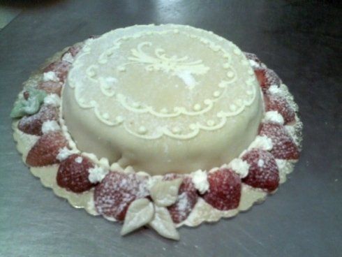 torta con fragole