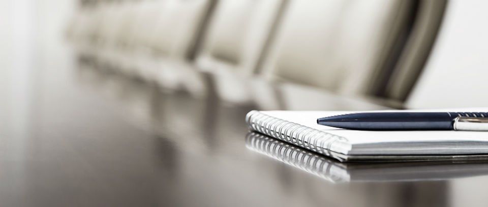 taccuino su scrivania dello studio commerciale