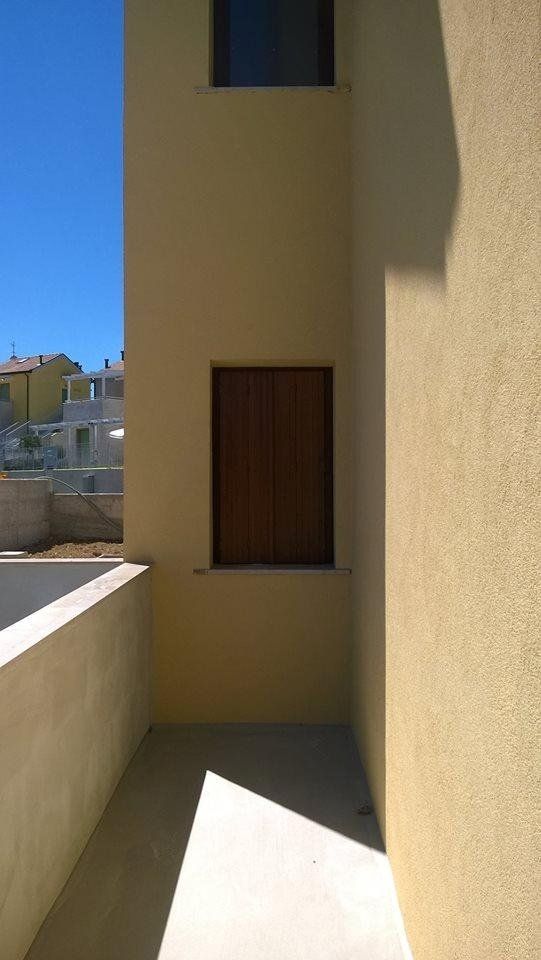 abitazione con porte su misura