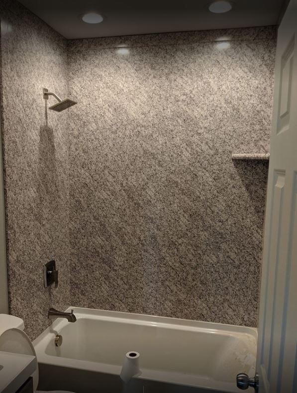 Bath Tub — St. Pekin, IL — Bayview Exteriors