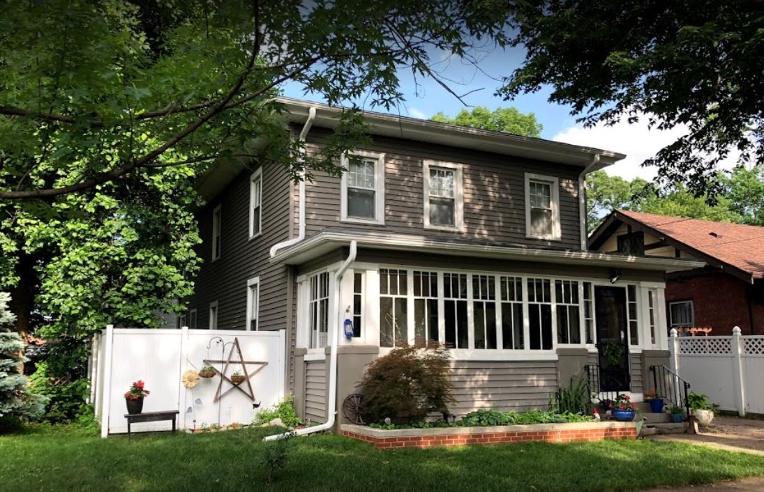 House with Trees — St. Pekin, IL — Bayview Exteriors