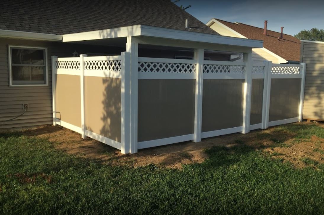 White and Brown Side Wall — St. Pekin, IL — Bayview Exteriors