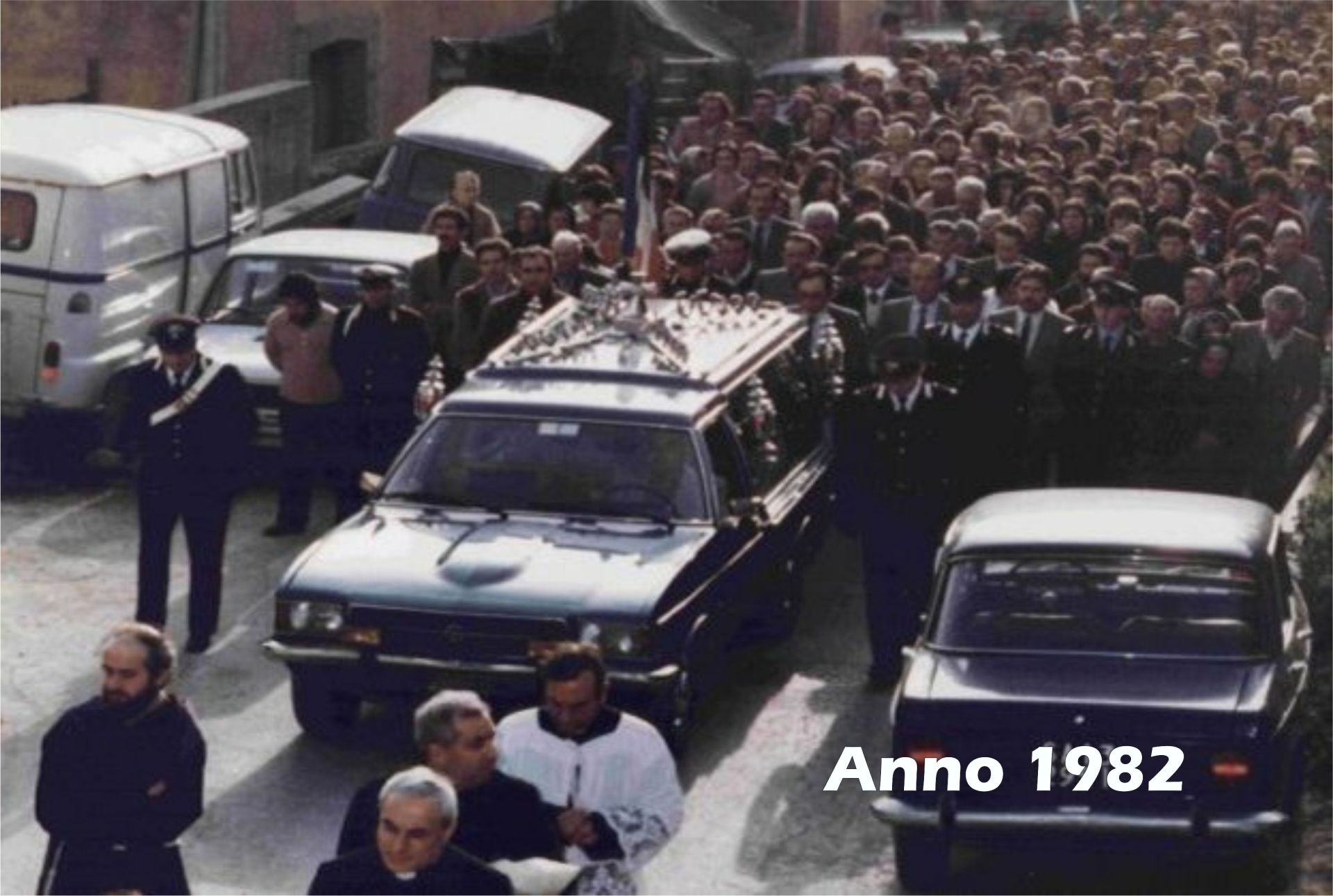 Corteo funebre
