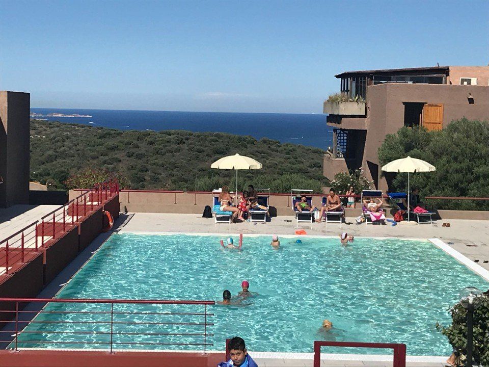 Residence con piscina