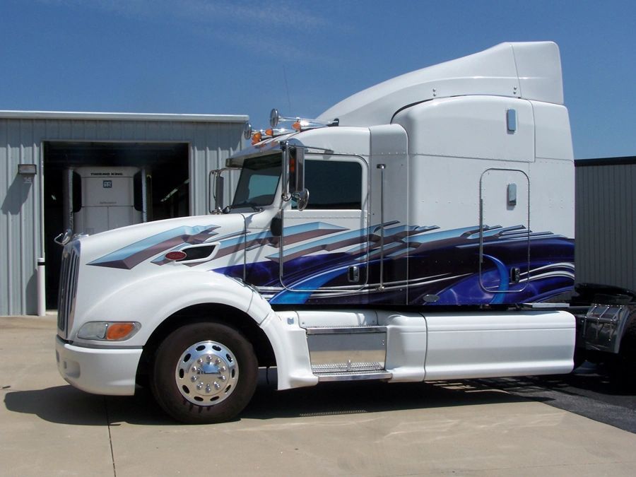 Whit And Blue Truck Design — Springfield, MO — Stripes and Stuff Graphics