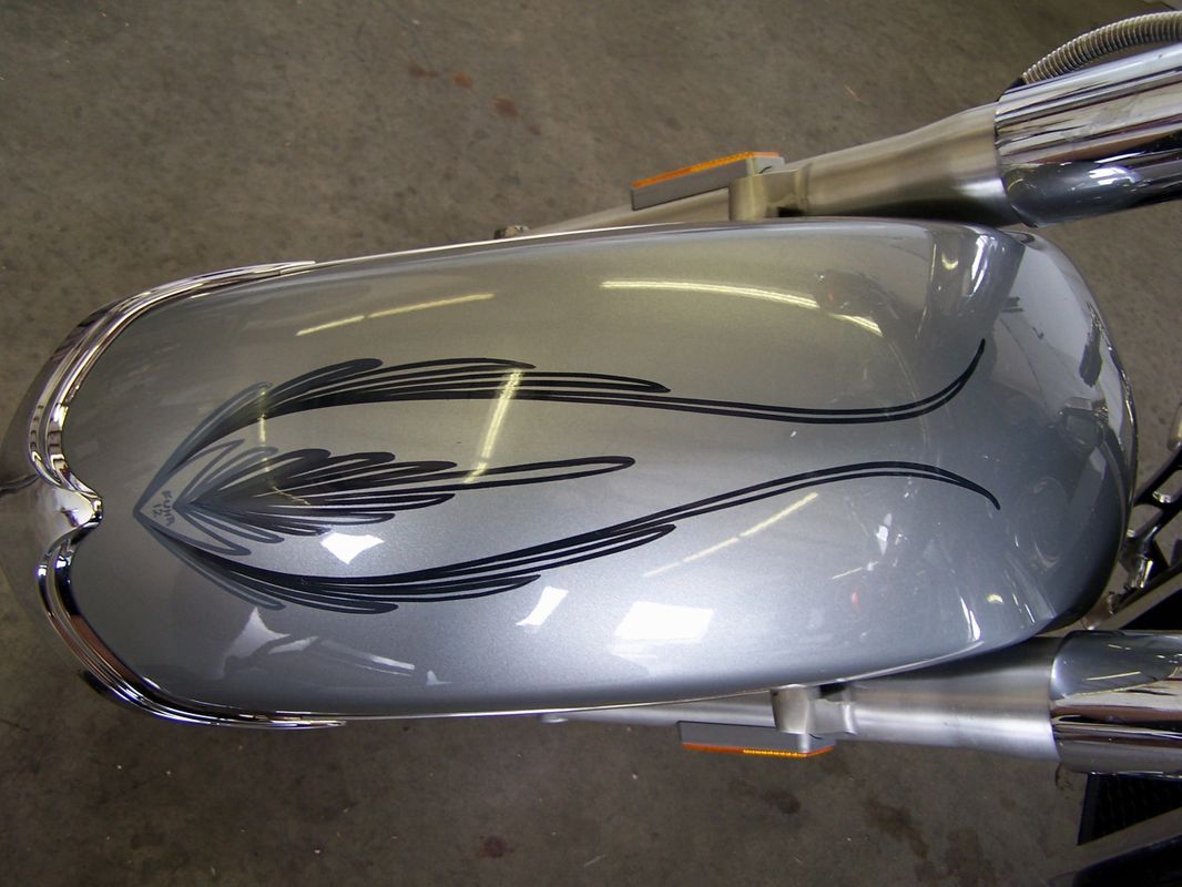 Elegant Fuel Tank Design — Springfield, MO — Stripes and Stuff Graphics