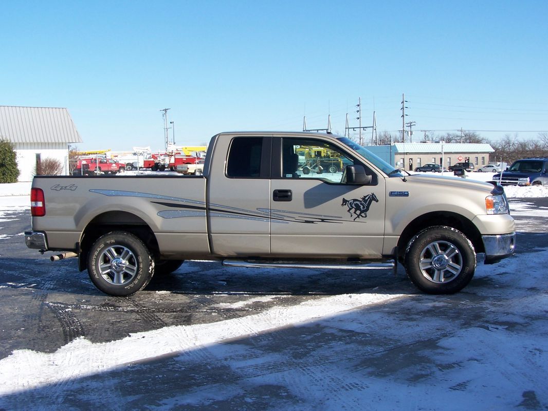 Gray 4x4 Car — Springfield, MO — Stripes and Stuff Graphics