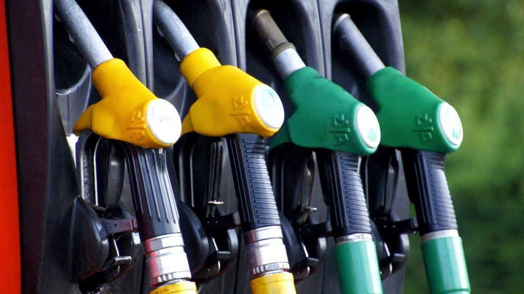 famiglia felice nel calore della propria casa