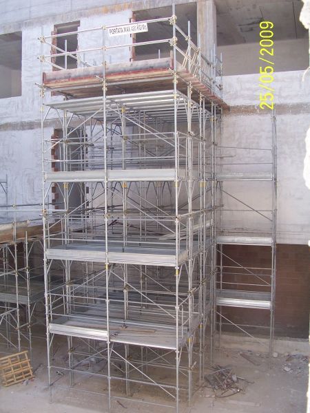 piazzola a telai prefabbricati