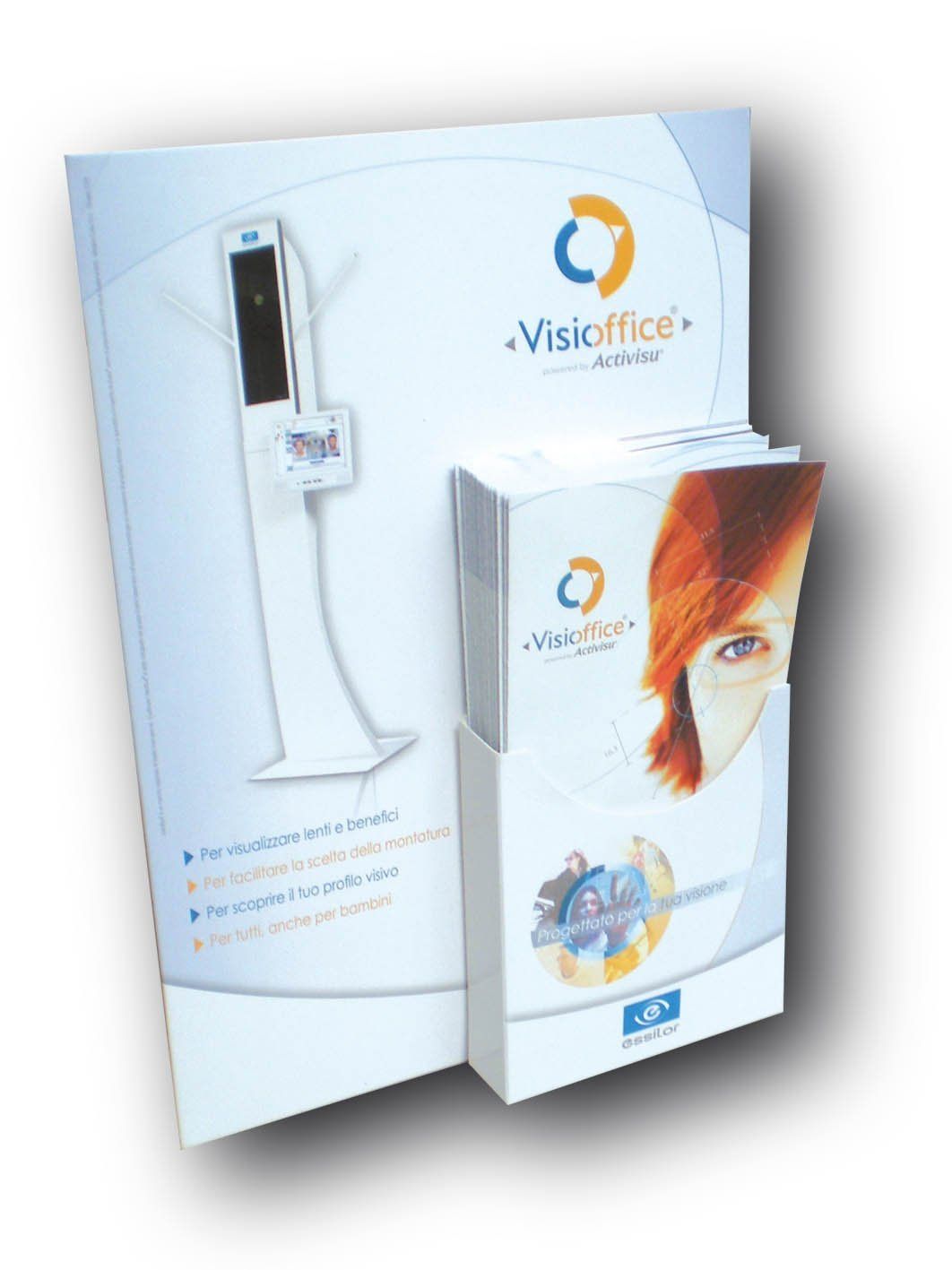 Brochure e dispenser con logo Visioffice Active, che mostrano la tecnologia di scansione oculare.