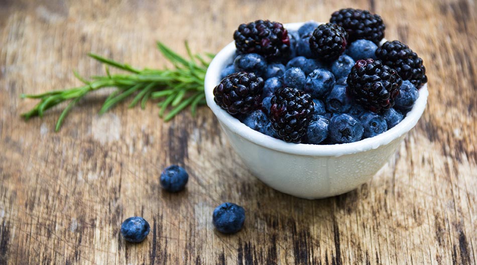 Foods that stain your teeth | Circle Drive Dental