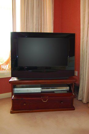 Satellite Dish - Ballyclare - Sam Horner Aerials - TV Lounge TV Lounge