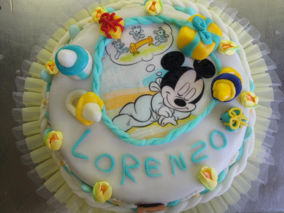 torta con Mickey Mouse
