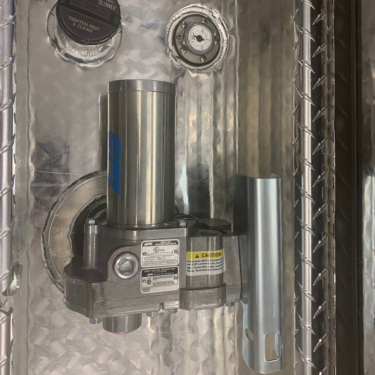 Auxiliary fuel tank