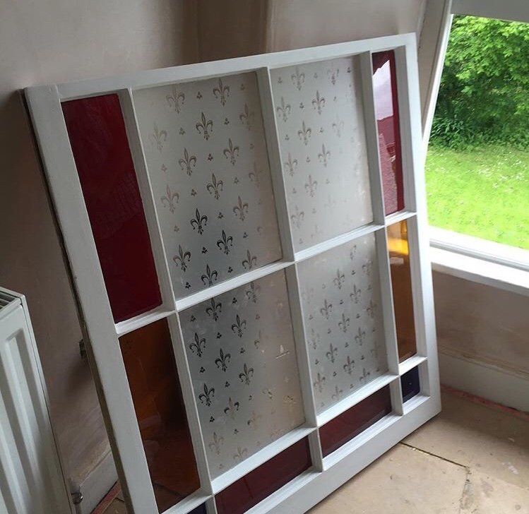 Arched sash window