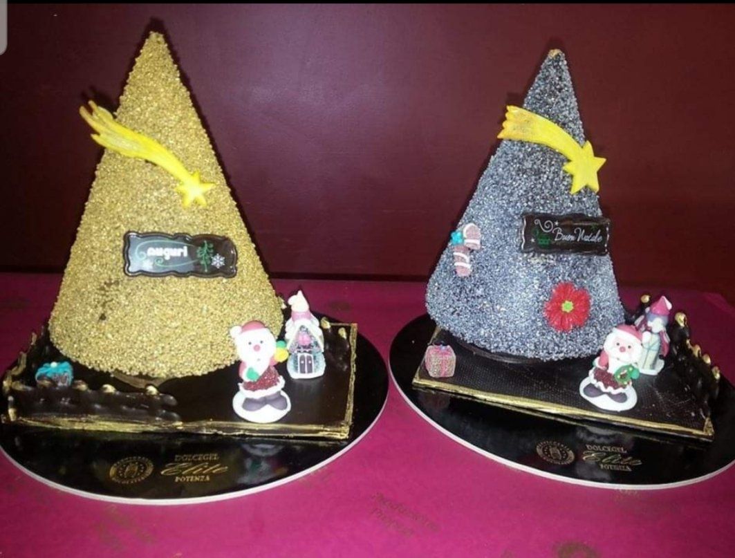coni di cioccolata per natale