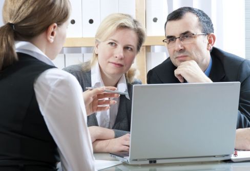 A couple receive accounting services in Enfield