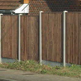 Close board fencing