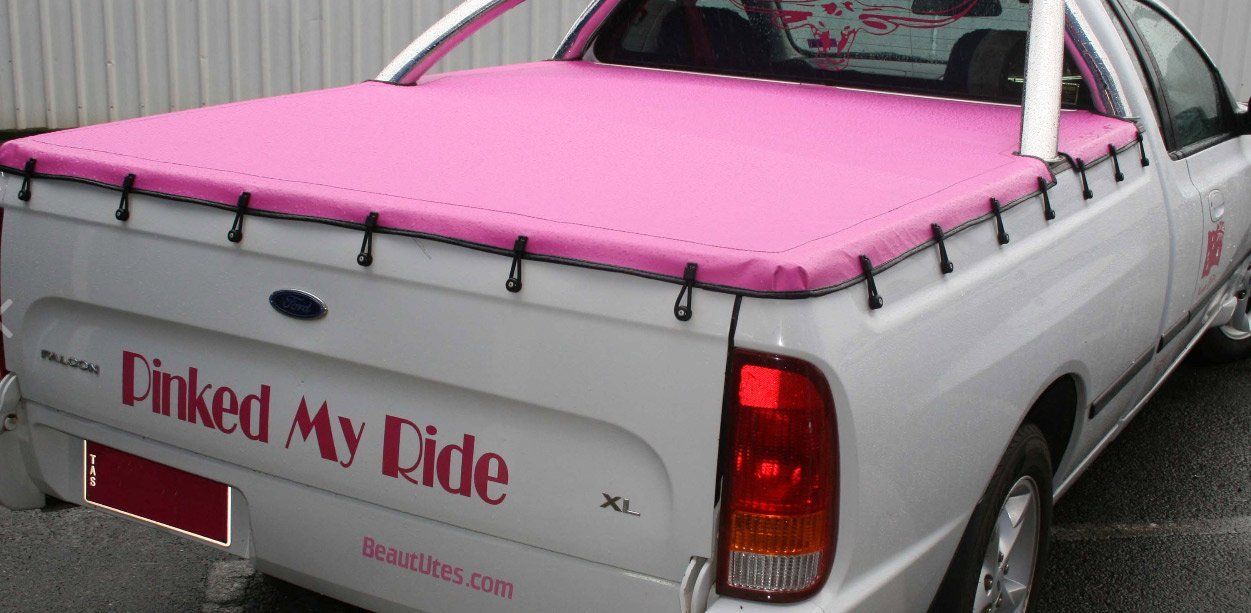 white pick up car