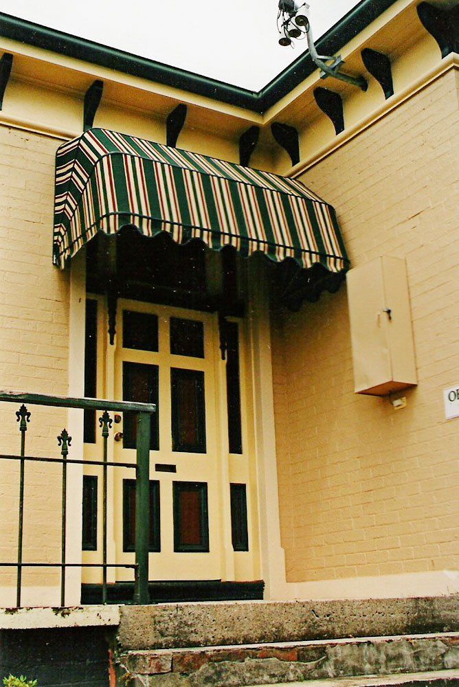 green stripes shade