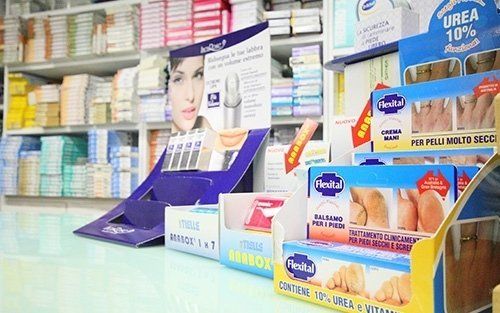 Fornitura di cerotti contro il dolore