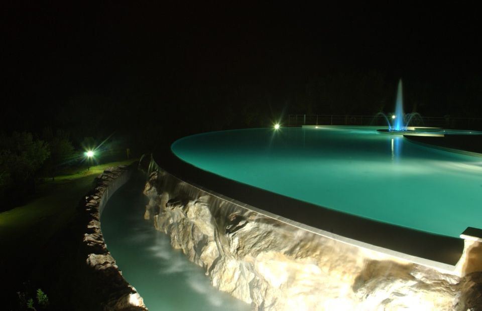 piscina pubblica