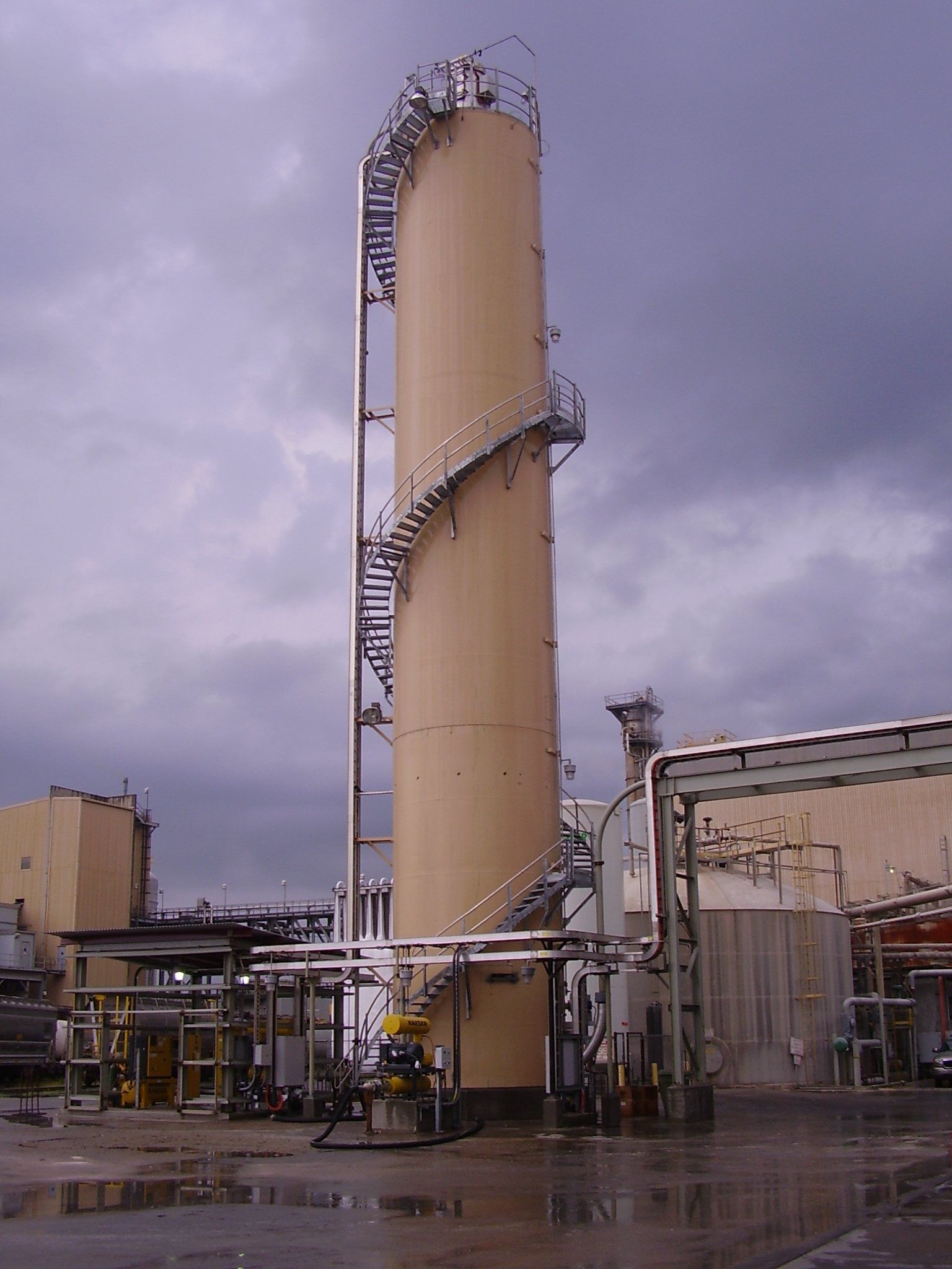 PANAMA CITY, FLORIDA  PETROLEUM COKE DENSI-FEED™ SYSTEM