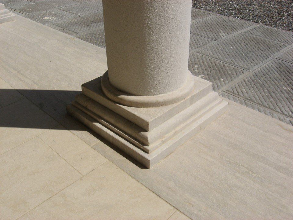 Colonna rotonda in marmo
