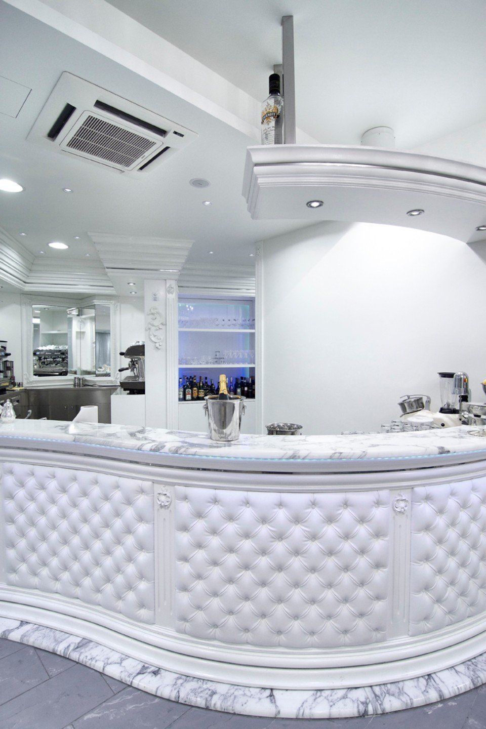 Banco reception