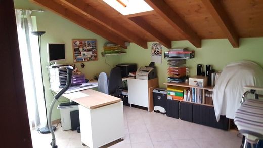 studio di villa bifamiliare