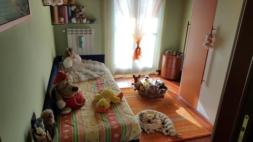 camera da letto di villa bifamiliare