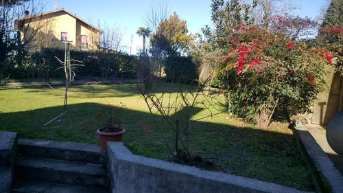 giardino di villa per famiglia
