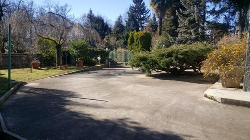 ingresso di villa per famiglia