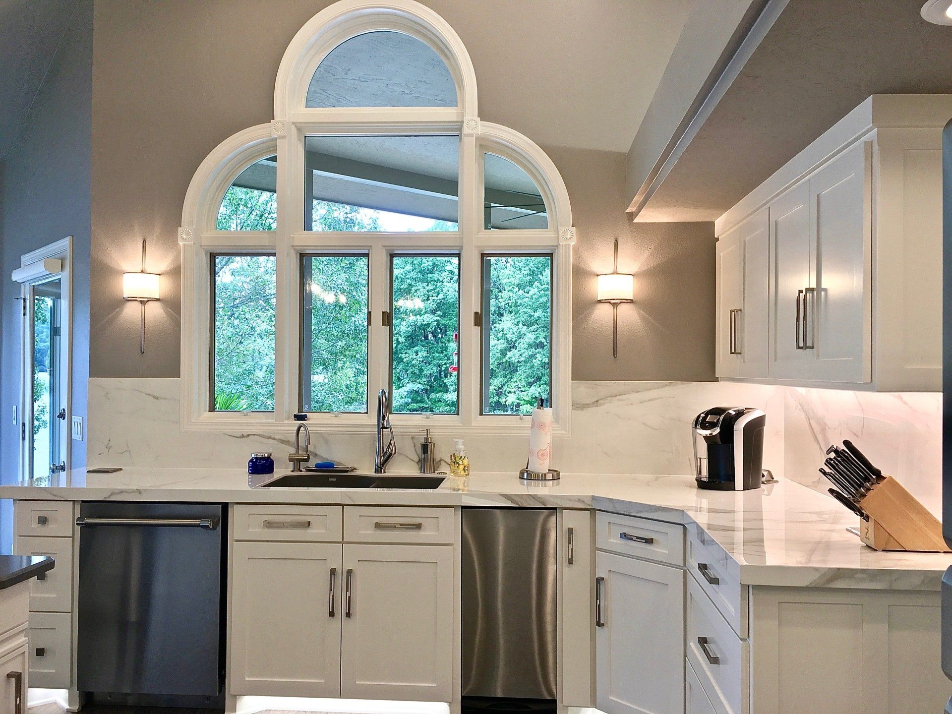 white kitchen cabinets