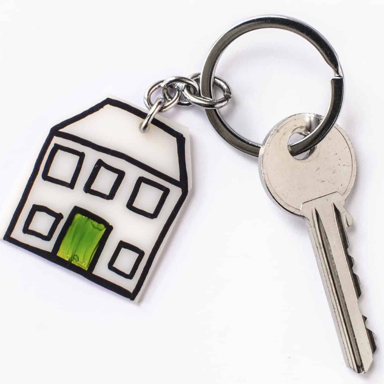 cartoonhousekeychain-square