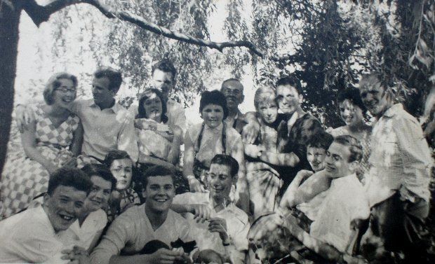 T.Z.V.  1950,  1960, Tilburgse zwemvereniging