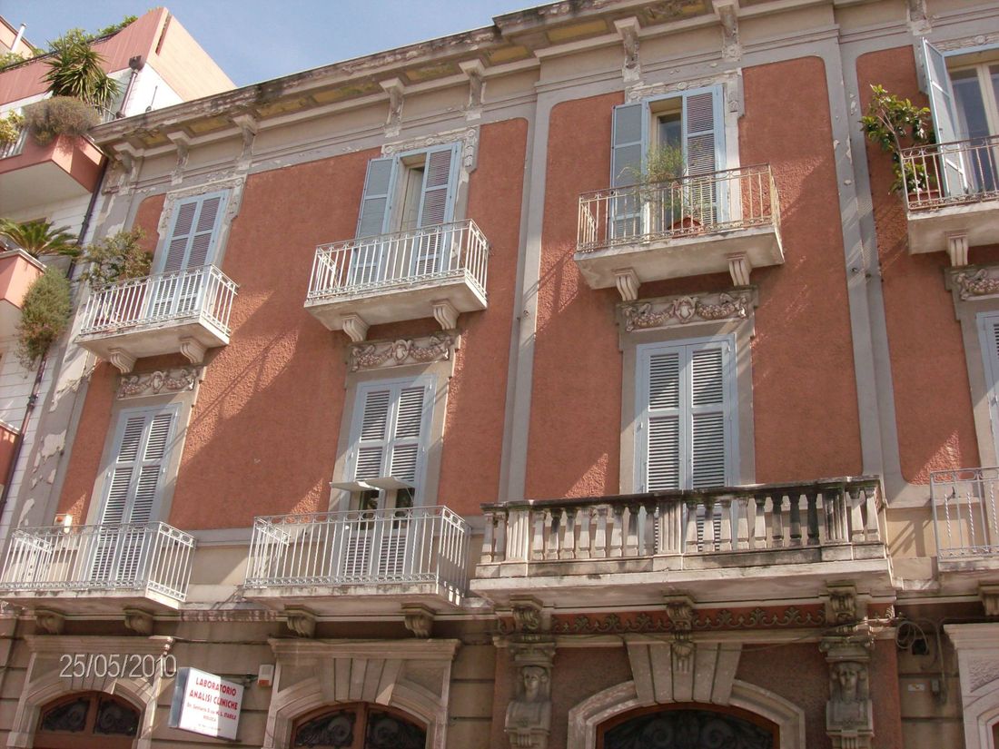rifacimento facciate nelle opere di ristrutturazioni a Bari