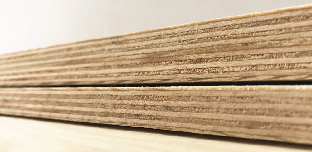 Pine Plywood Edge