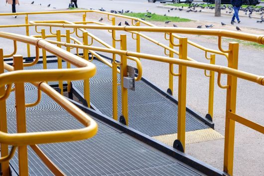scivolo per disabili