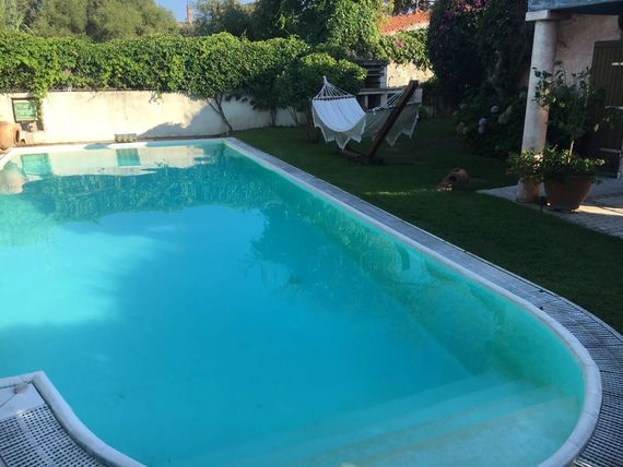 piscina in giardino