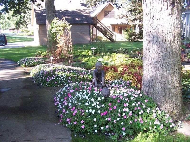 No Maintenance Lawn — Coal Valley, IL — Kymbyl Komplete Kare , INC.