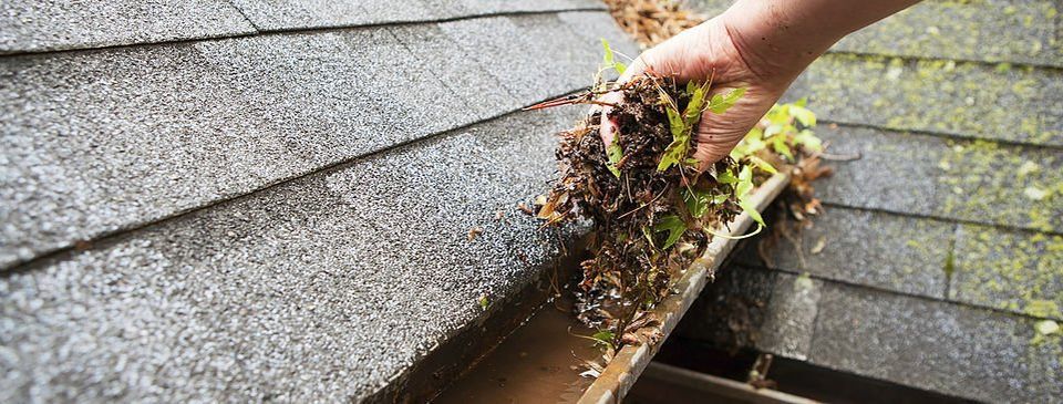 cluttered gutter