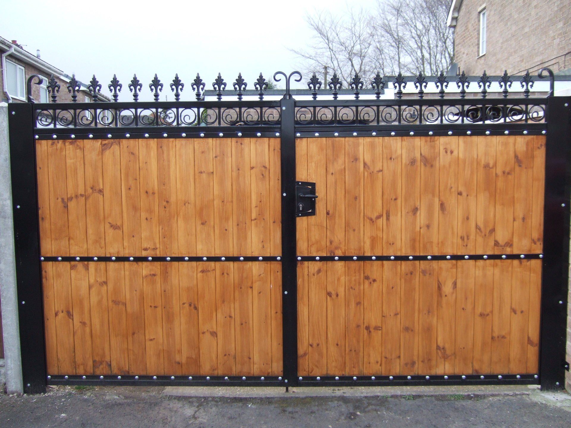 gate-railings