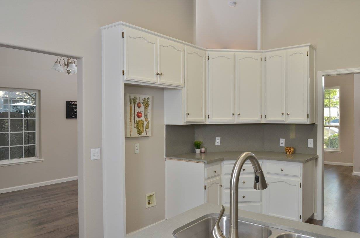 Cabinet Refinishing — White Cabinet in Merced, CA
