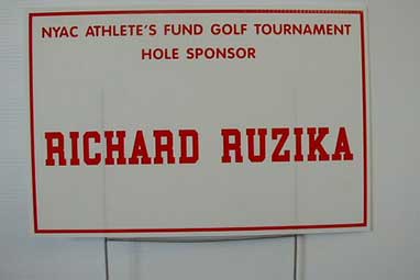 Golf — Paper and vinyl banners in Mamaroneck, NY Golf — Paper and vinyl banners in Mamaroneck, NY