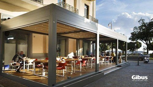 Tavoli e veranda